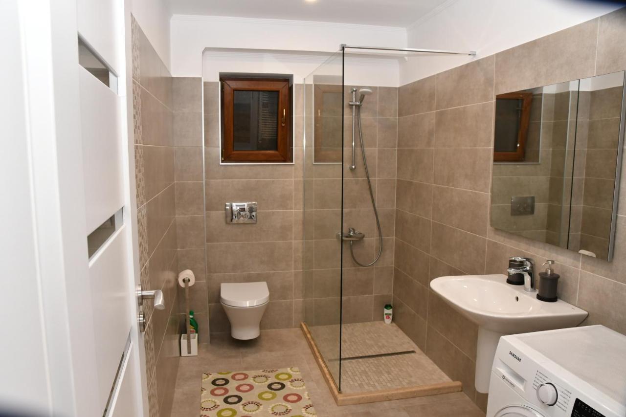 Toporasi Apartament Διαμέρισμα Κραϊόβα Εξωτερικό φωτογραφία
