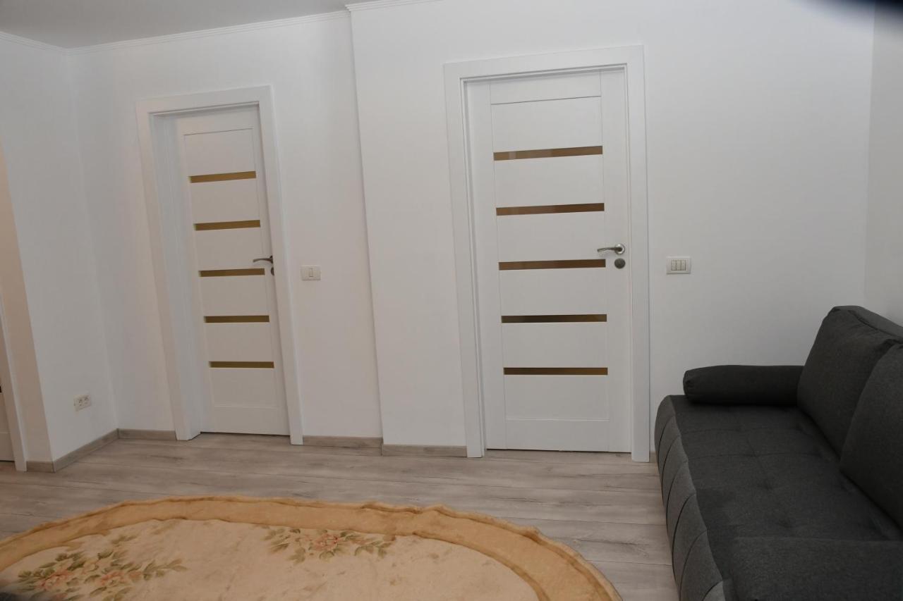 Toporasi Apartament Διαμέρισμα Κραϊόβα Εξωτερικό φωτογραφία