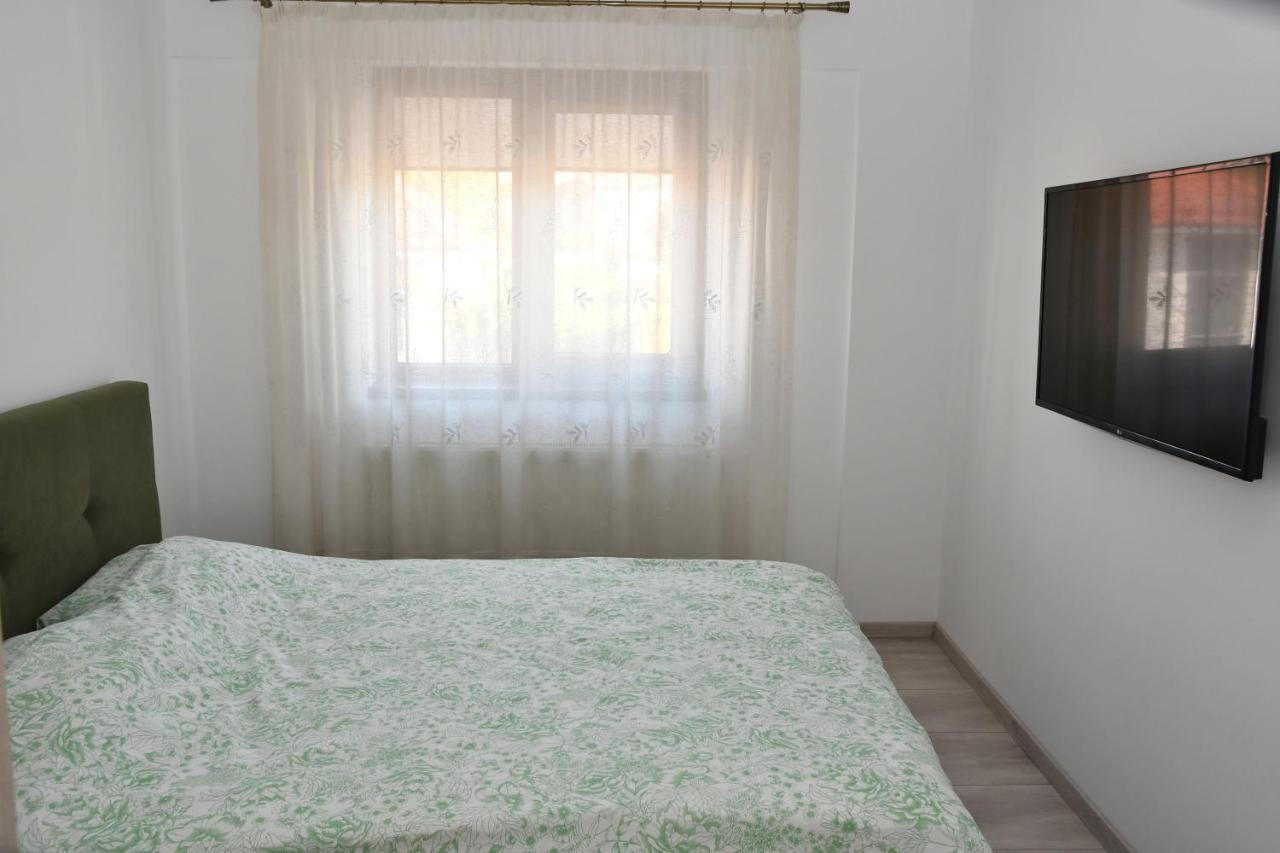 Toporasi Apartament Διαμέρισμα Κραϊόβα Εξωτερικό φωτογραφία