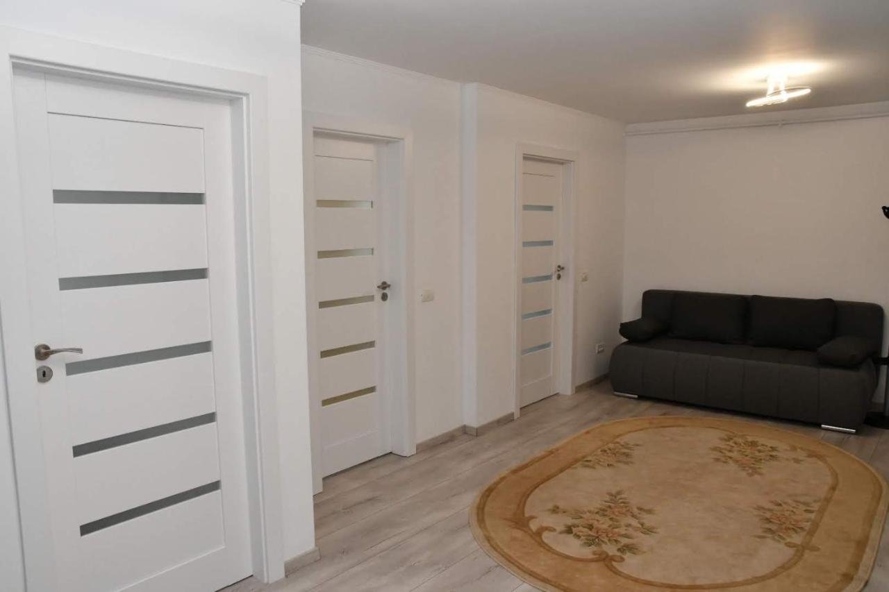 Toporasi Apartament Διαμέρισμα Κραϊόβα Εξωτερικό φωτογραφία